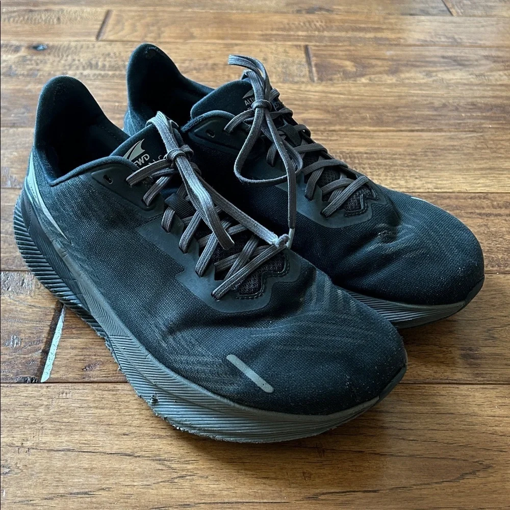 Altra FWD Experience Running Shoes Foot Shape Black Mens Size 9